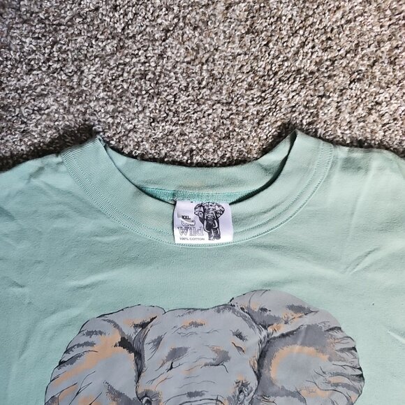 Go Wild Victoria Falls Green Size 2XL Front and Back Elephant Graphic Shirt - Picture 3 of 7